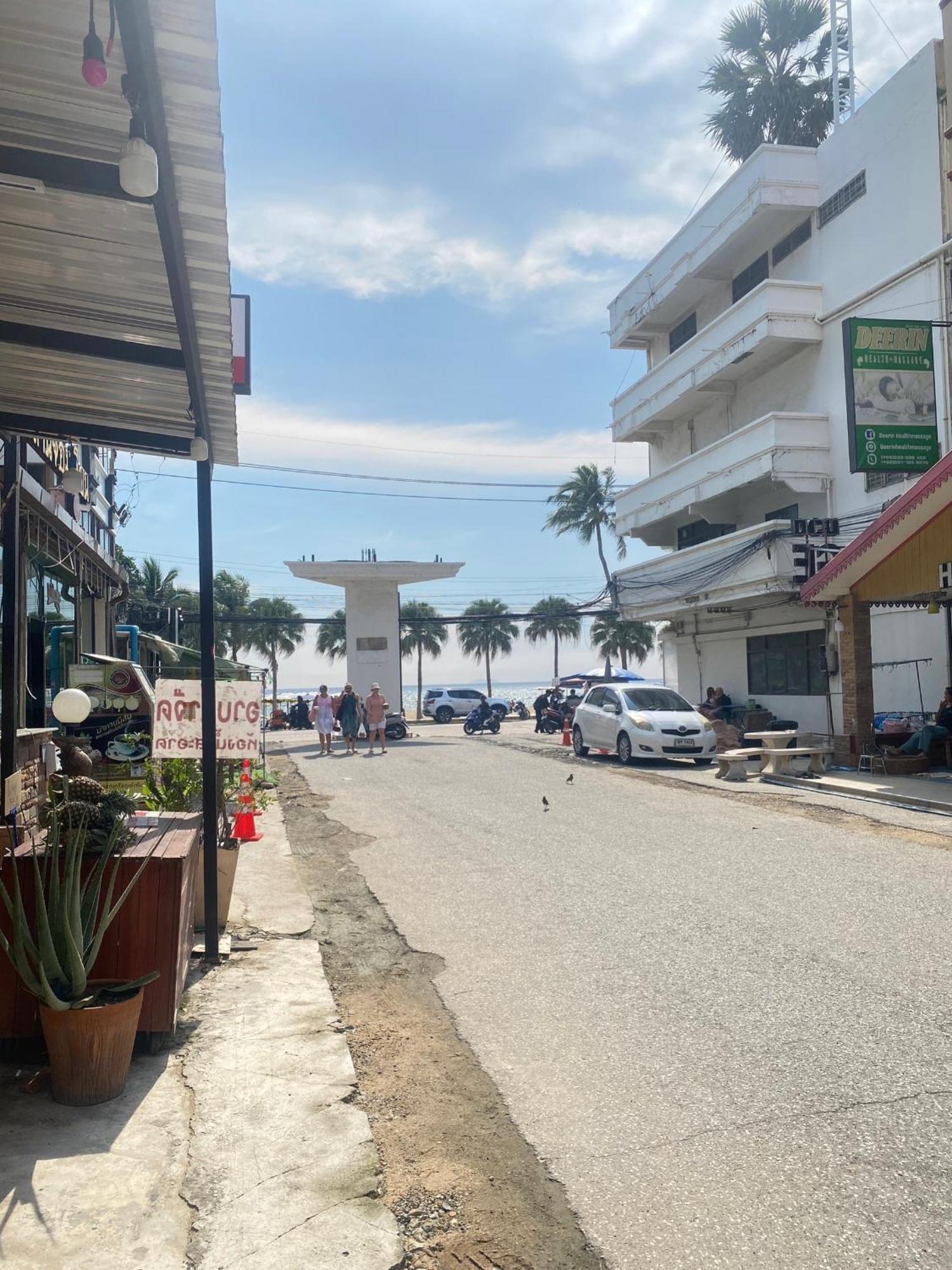 Bambus Motel Bãi biển Jomtien Ngoại thất bức ảnh