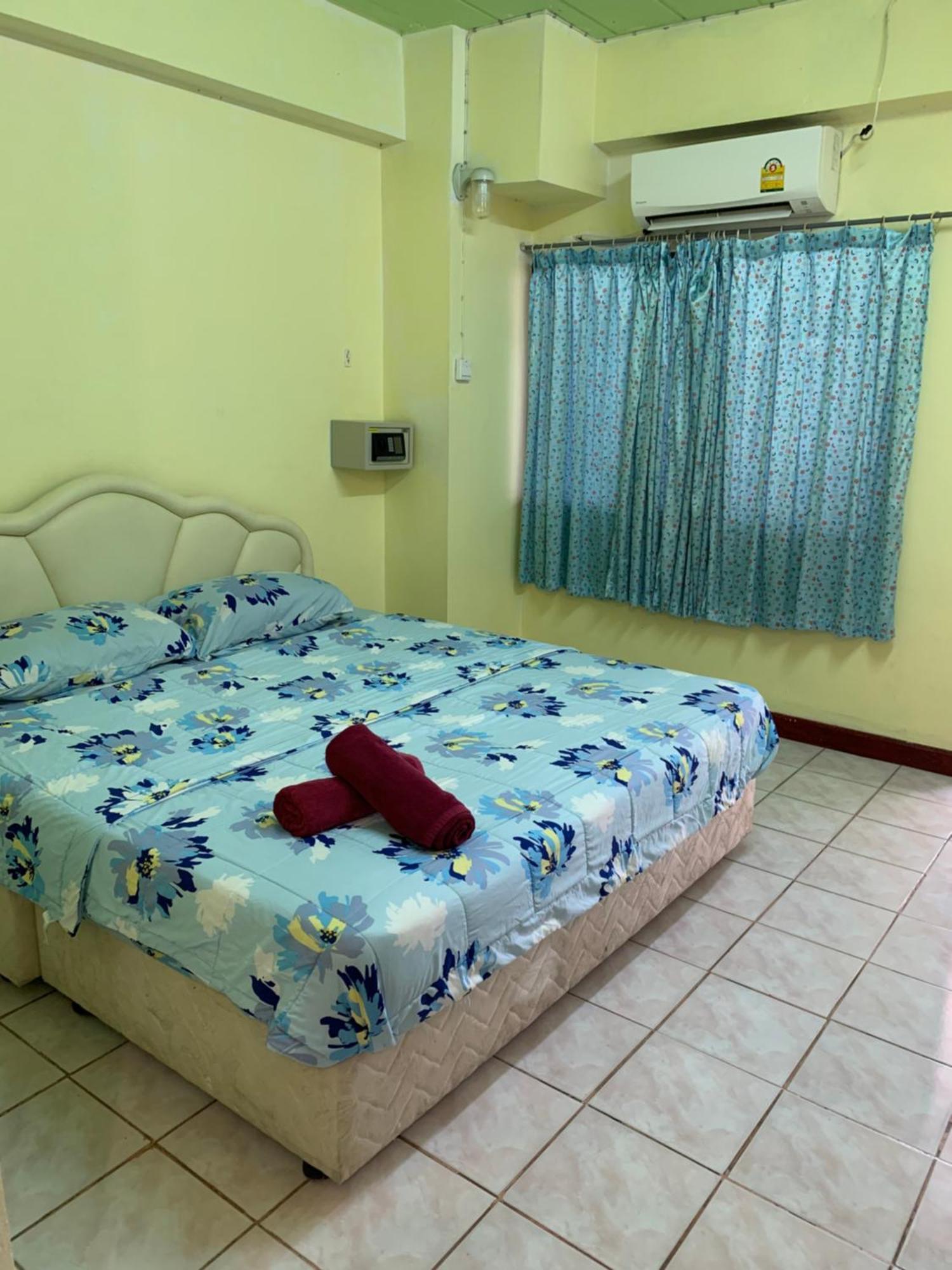 Bambus Motel Bãi biển Jomtien Ngoại thất bức ảnh