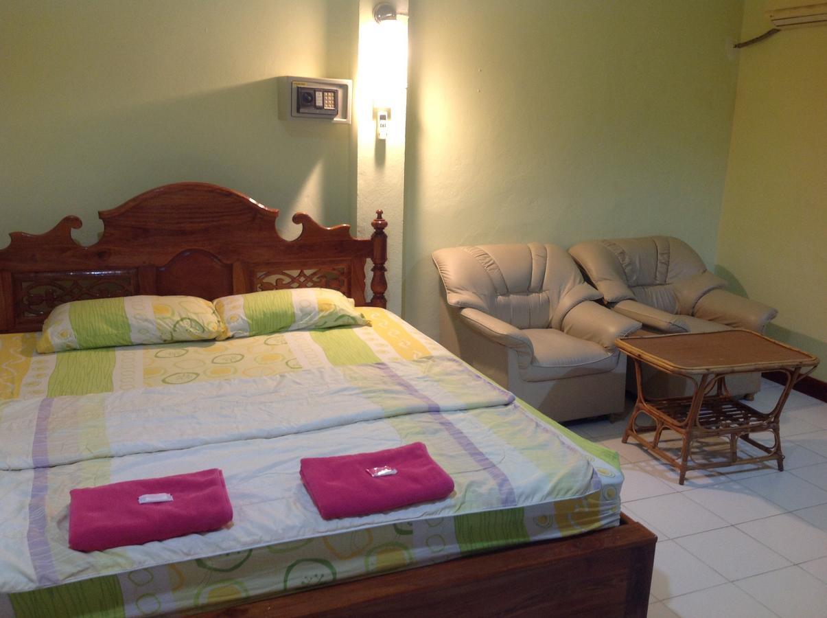 Bambus Motel Bãi biển Jomtien Ngoại thất bức ảnh