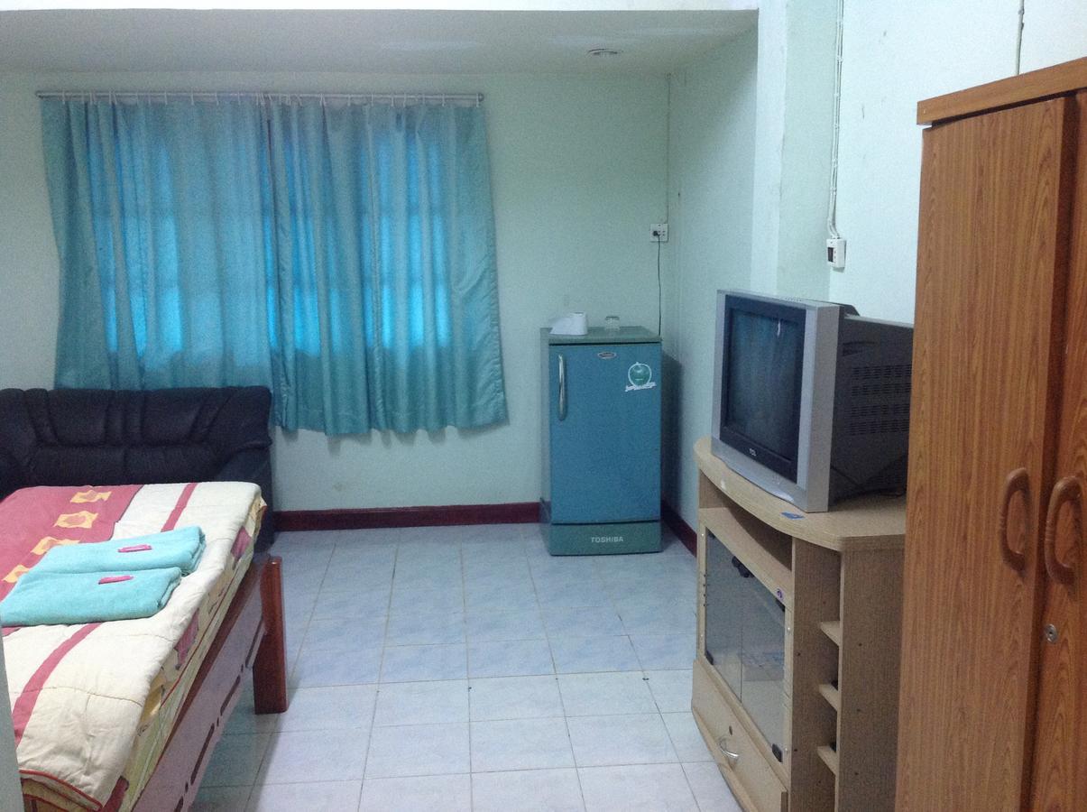 Bambus Motel Bãi biển Jomtien Ngoại thất bức ảnh